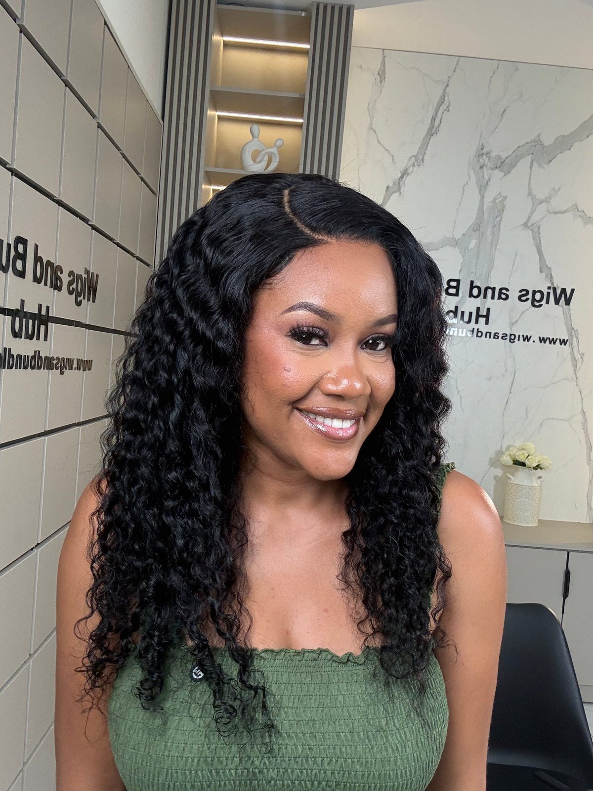 Simple Deepwave Closure Wig