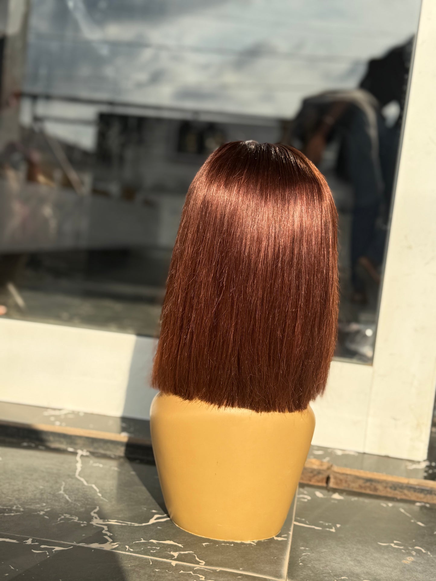 Premium Bob In Brown 4/4 Closure Wigcap