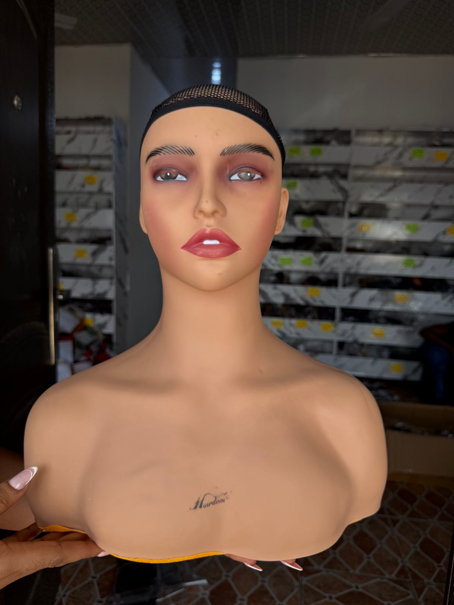 Pierceable Full Shoulder Mannequin Head