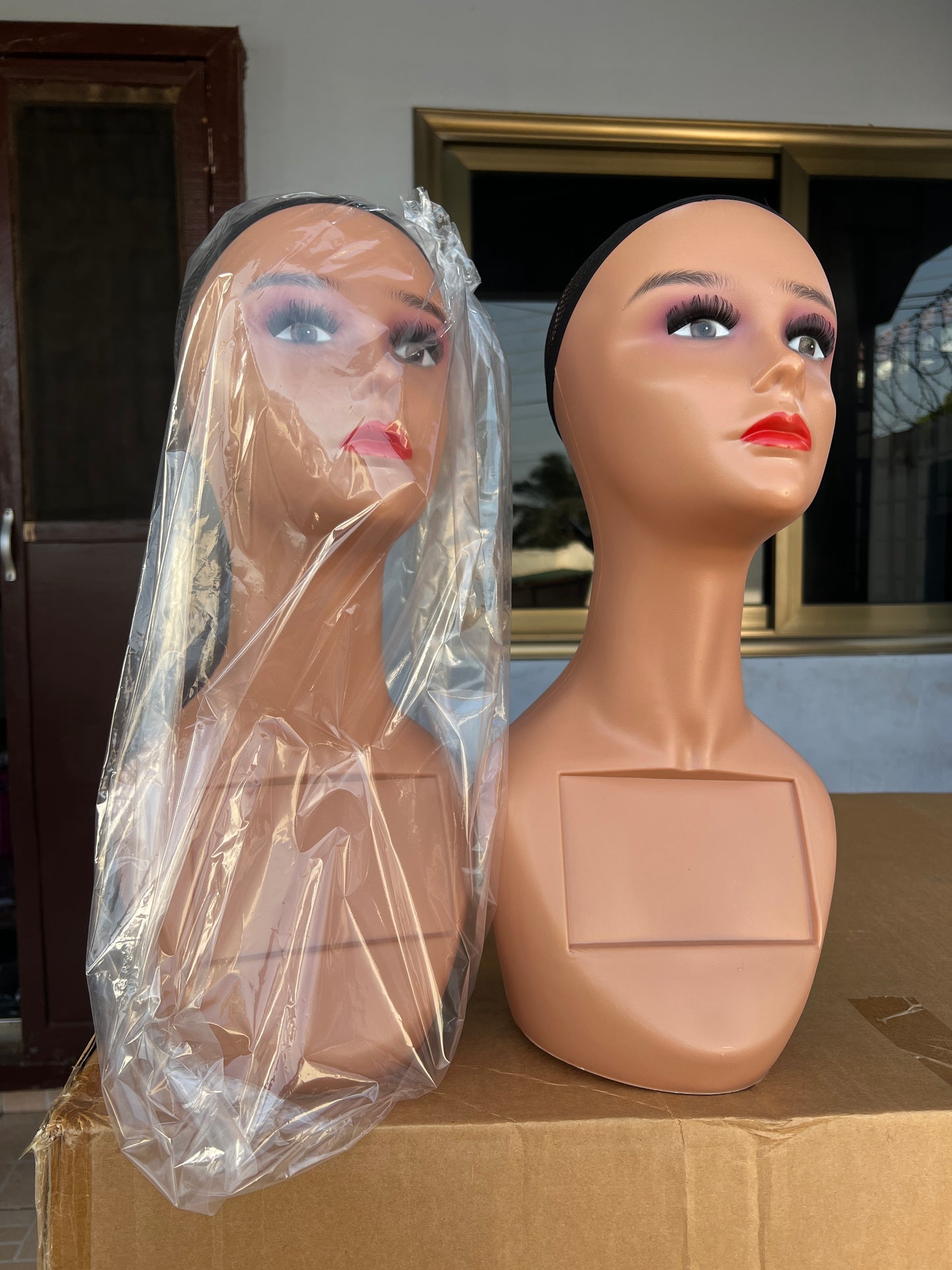 Long Neck Non Pierceable Mannequin Head