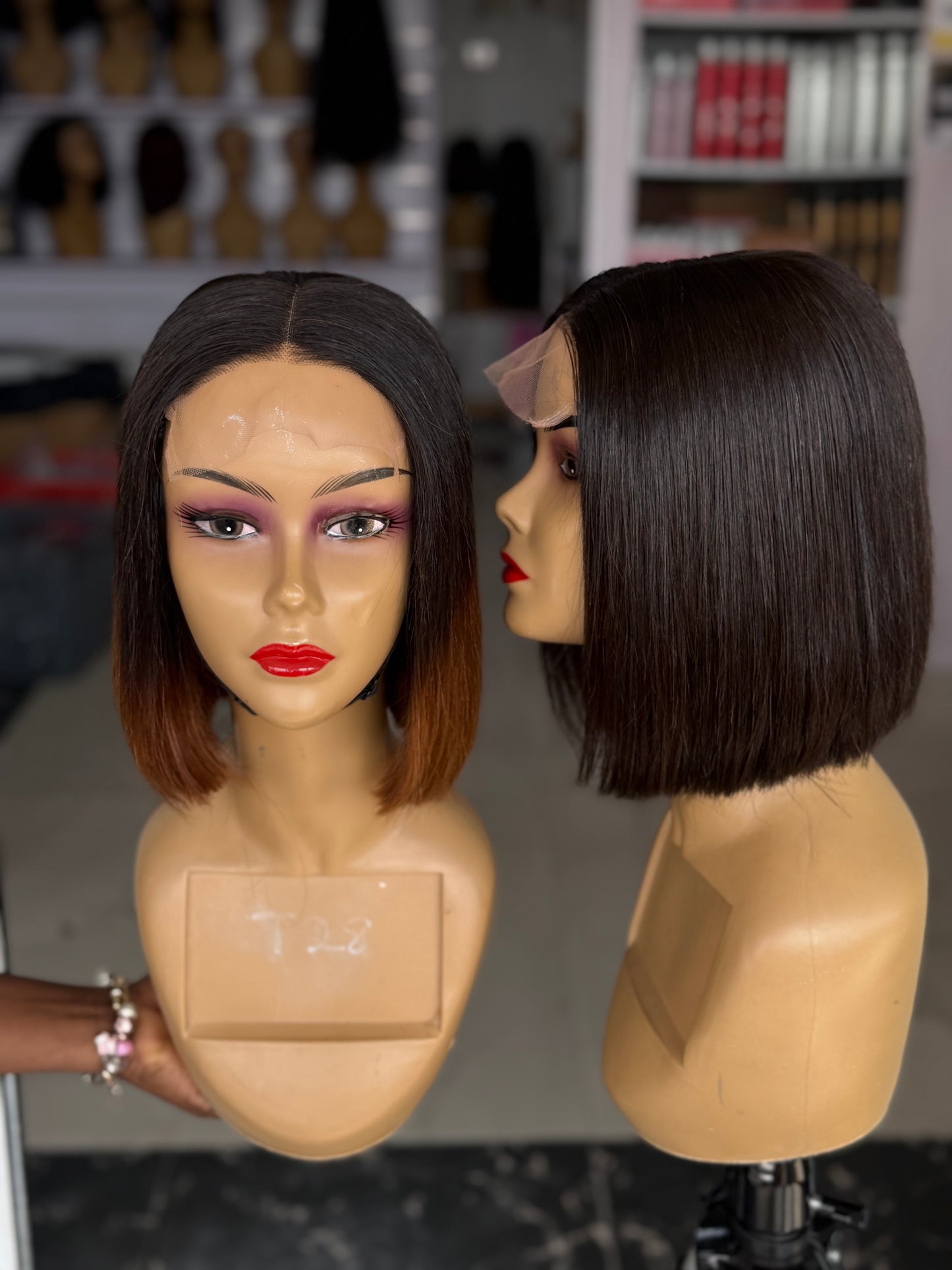 Swiss Lace 5/5 Bone Straight Short Bob