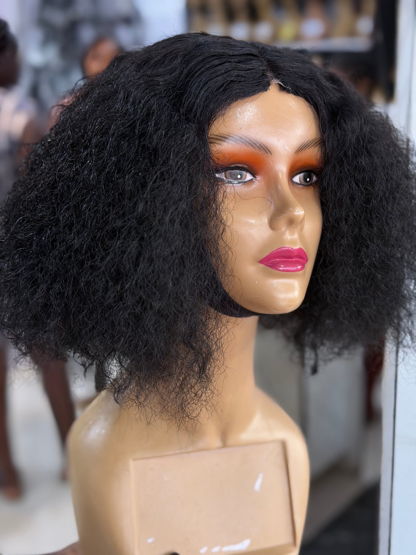 195cedis thin line Closure Curls