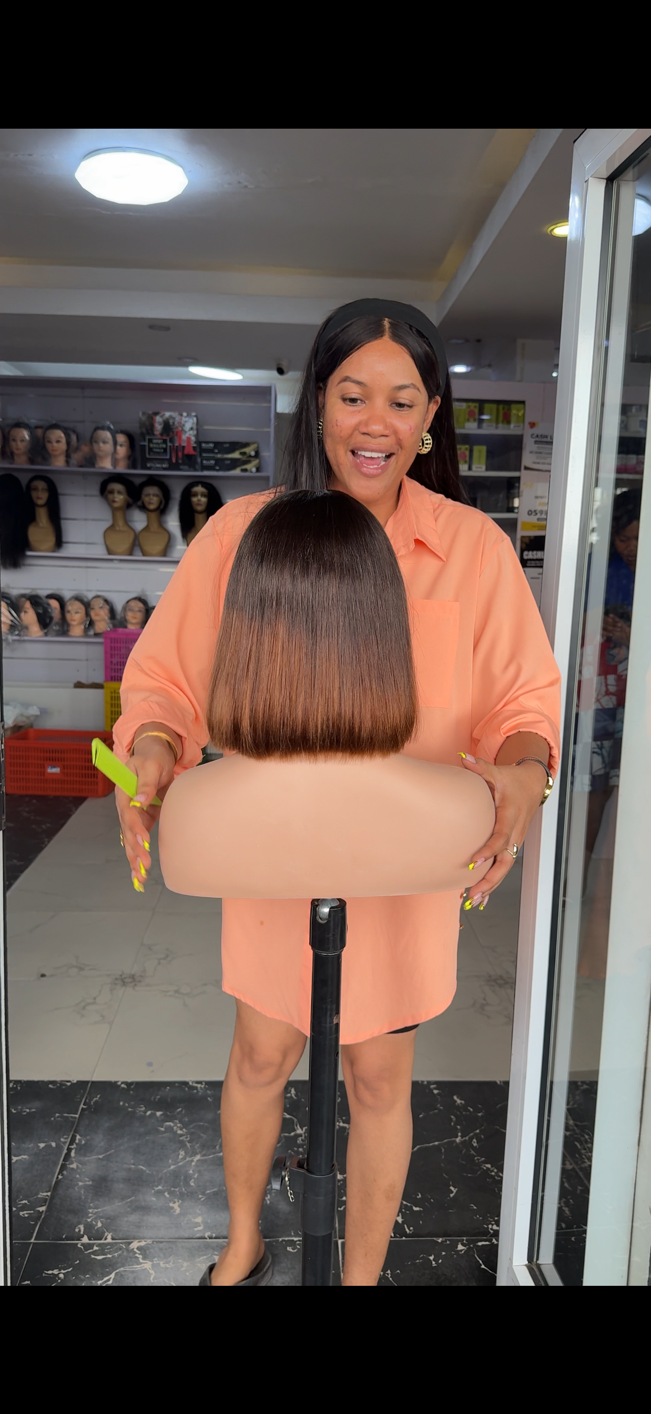 JJ Two Tone  Bob  2/6 Kim K