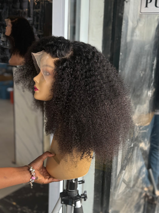 Royal Look Kinky Curls 13/4 Frontal