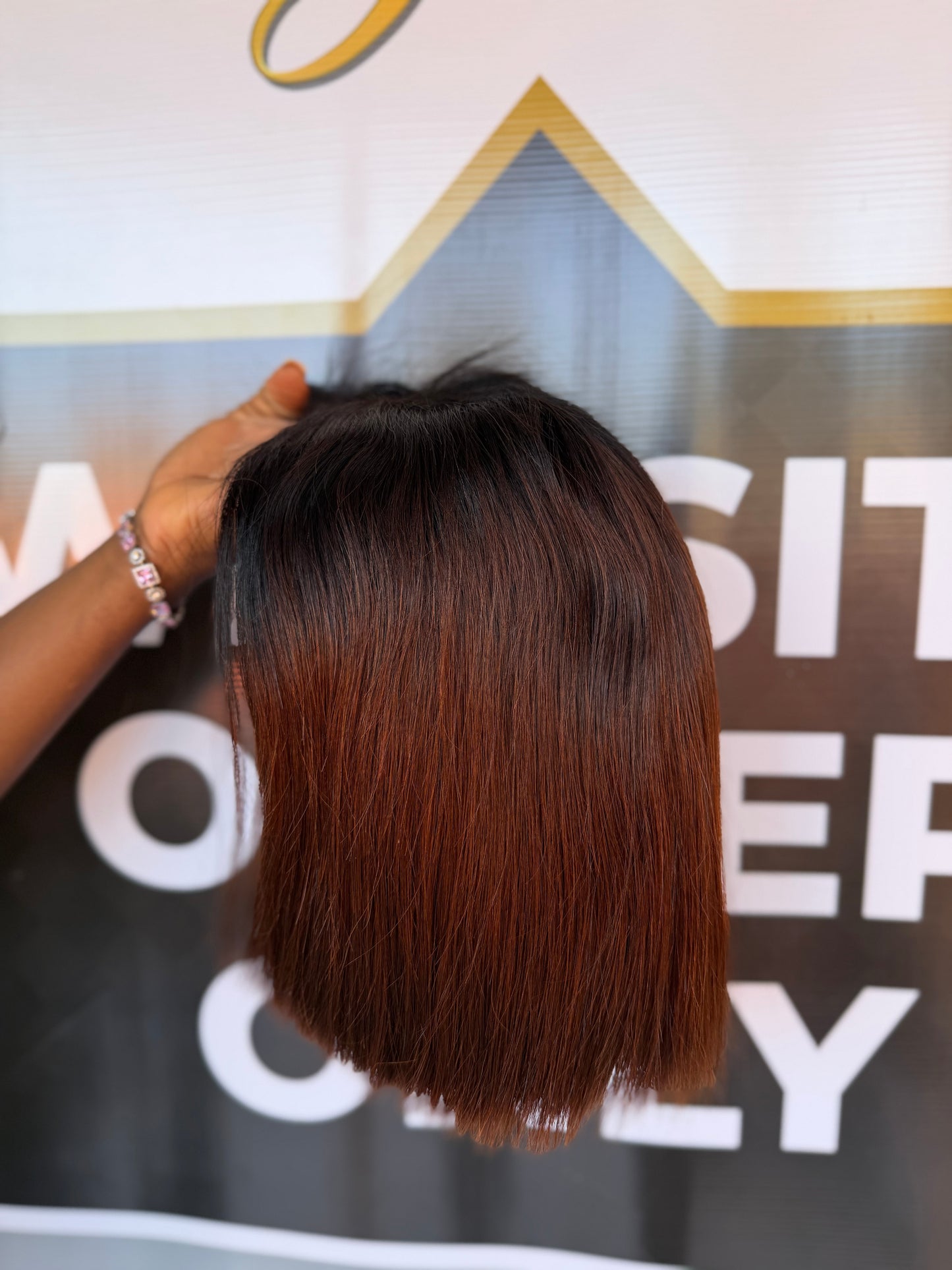 Queen Raw Donor Brown + Black Root 4/4 Closure