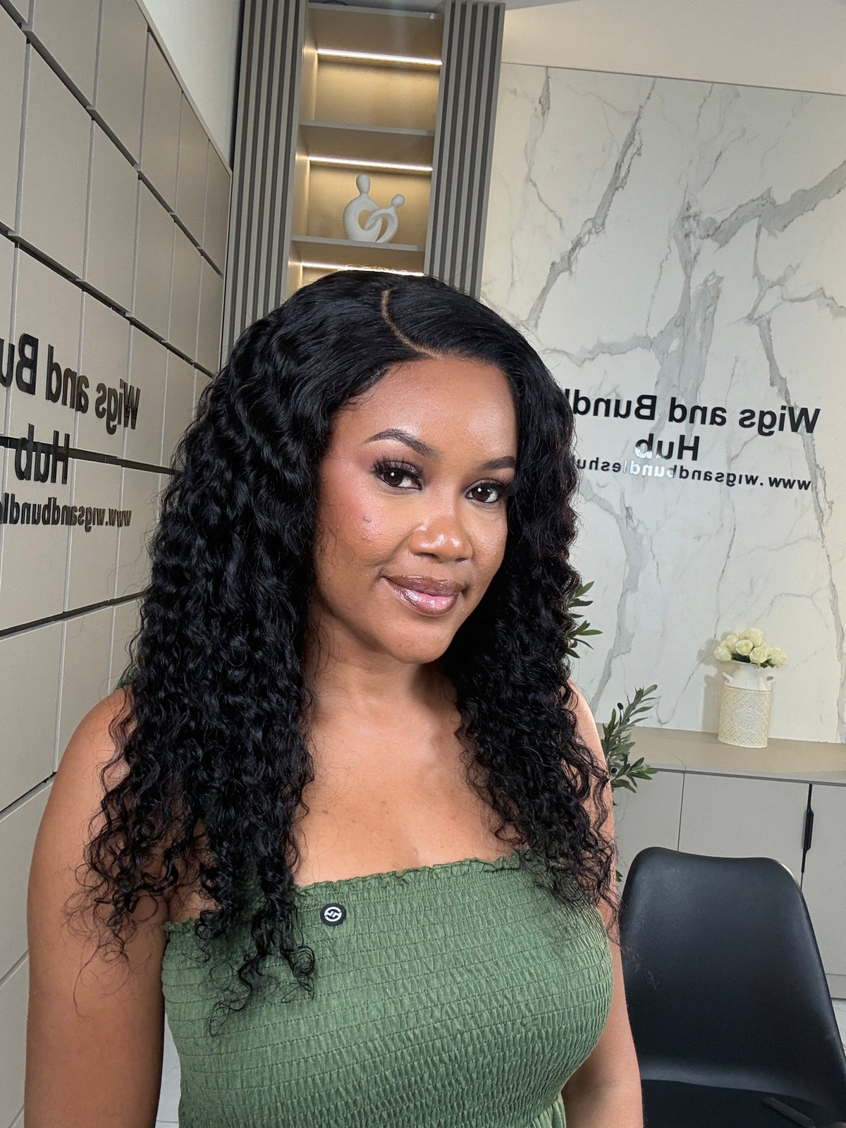 Simple Deepwave Closure Wig