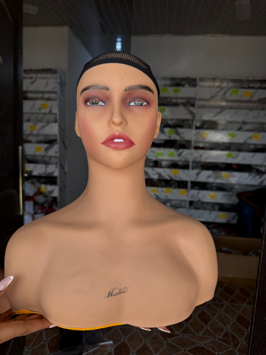 Pierceable Full Shoulder Mannequin Head