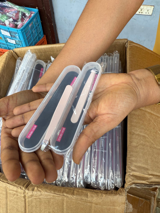 Tweezer In a Case